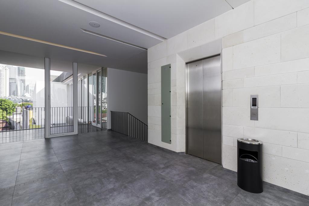 Reddoorz Plus Near Perbanas Jakarta Ngoại thất bức ảnh